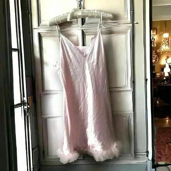 NWOT INBLOOM Hope Marabou-Trim Satin Chemise in pale pink XL - Picture 2 of 9